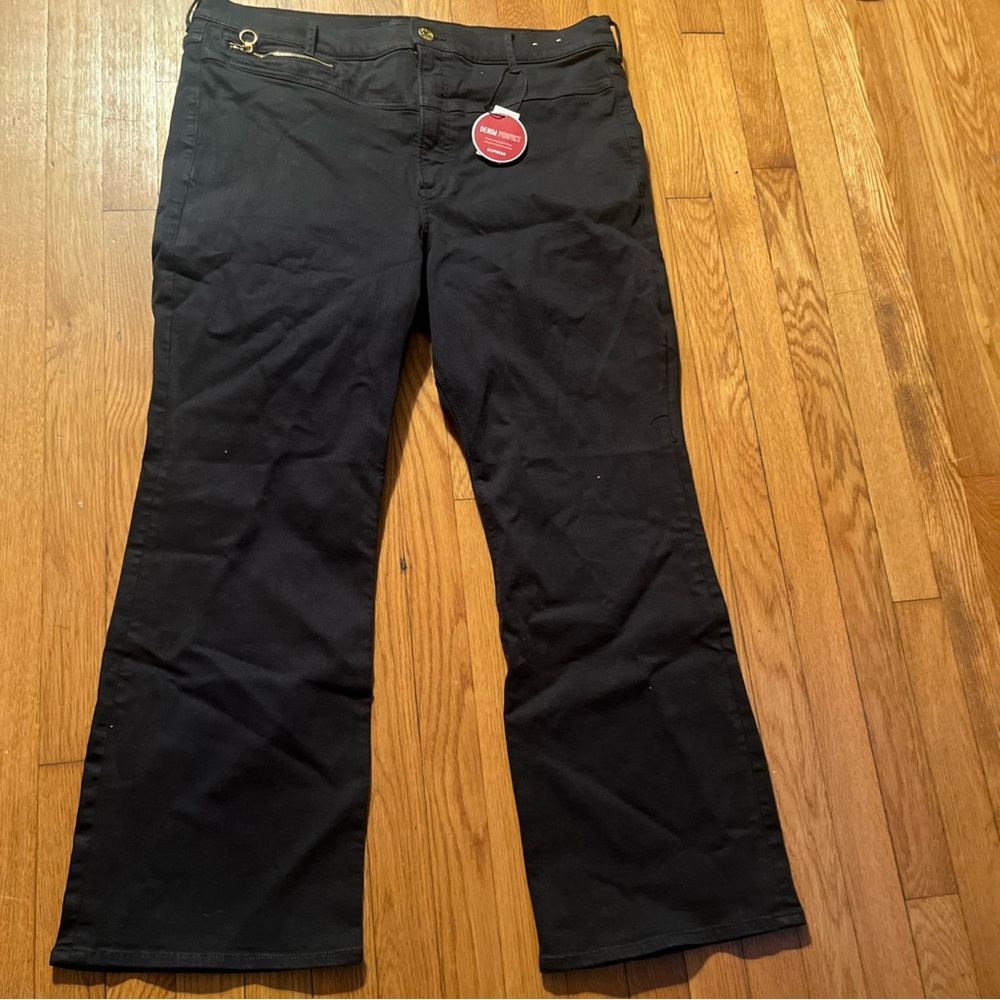 Express 18 Short Black Super High waisted Jeans NWT